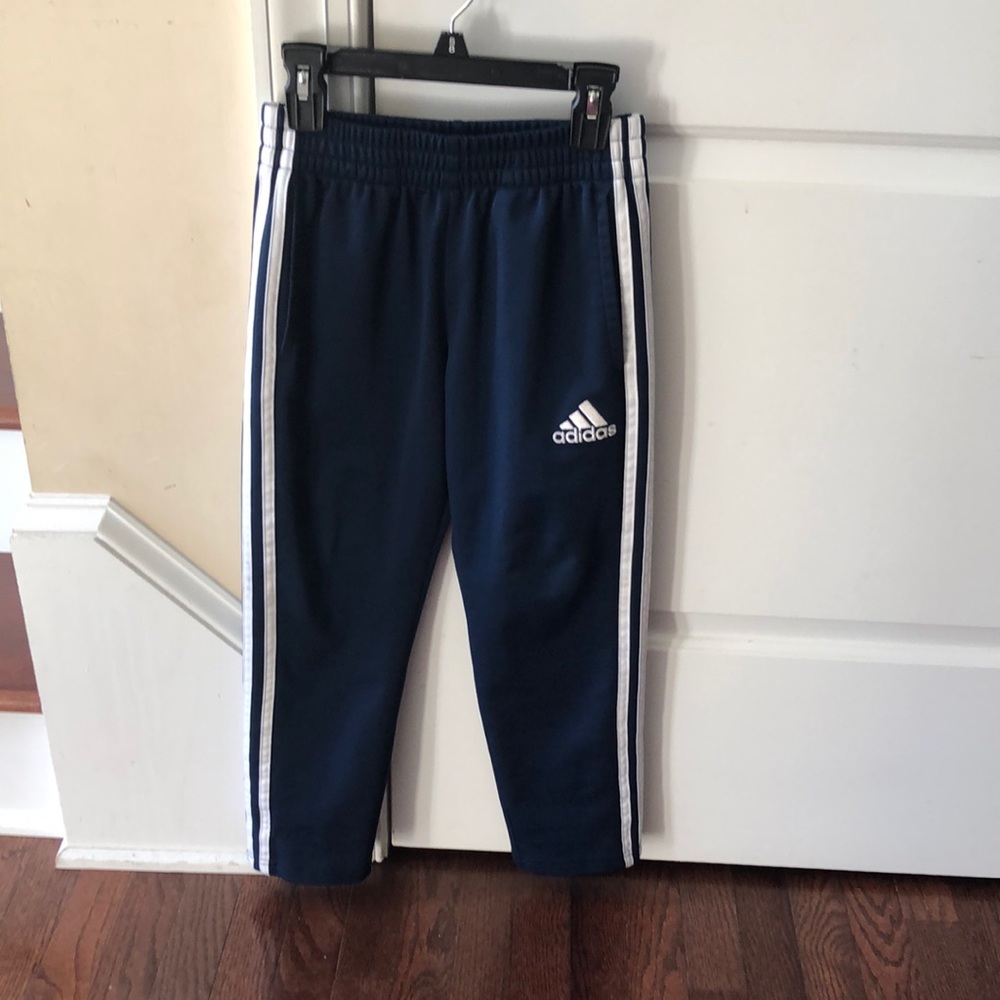 Adidas boys Tricot navy pants size Small (8)